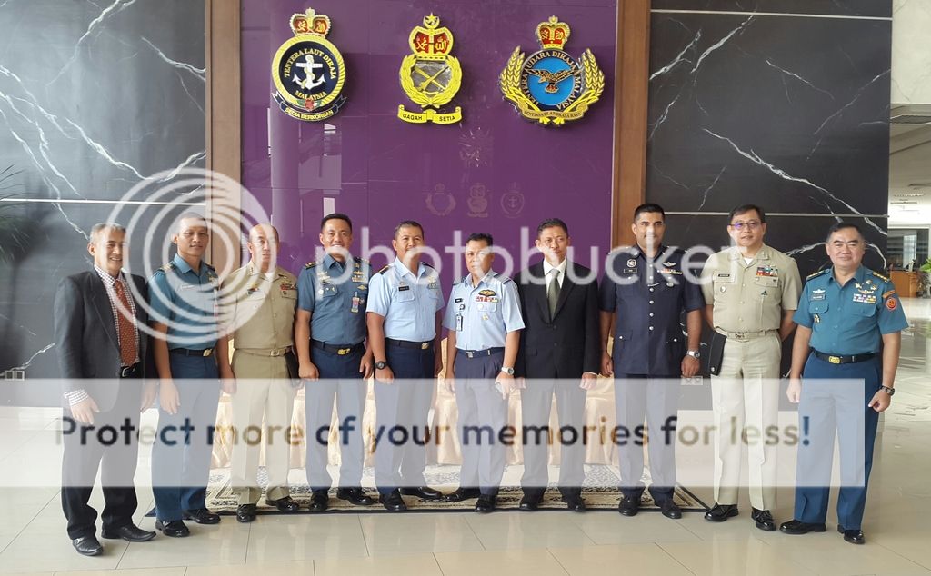 Foto Bersama - para delegasi Pertemuan Kuala Lumpur dalam membahas implementasi Kerja sama Trilateral antara Indonesia, Filipina dan Malaysia