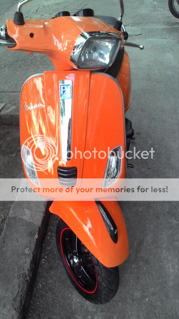 tiễn chân dài Piaggio LX 3van ,125ie , màu đỏ ..... - 1