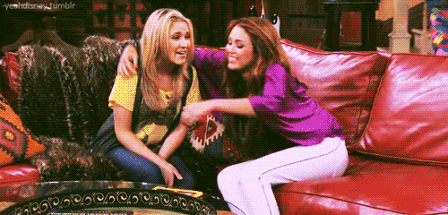 hug gifs photo: Hug tumblr_lhjqhf78TK1qfp14i.gif